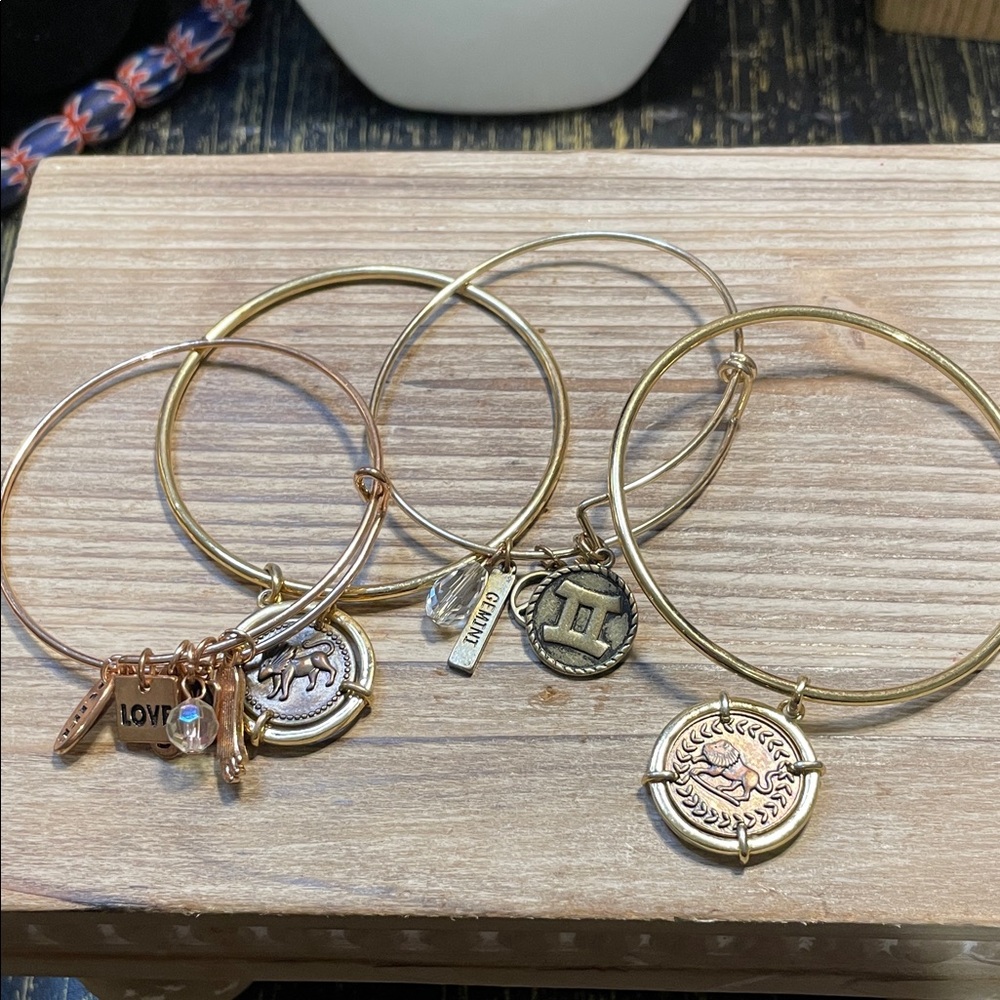 Gold Charm Bangle Bundle - Picture 2 of 6